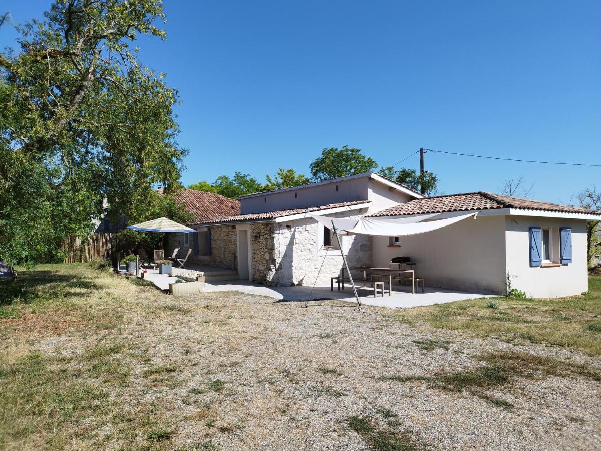 Maison De Vacances Pour 6 Personnes Au Coeur Du Gers Lectoure Exteriör bild