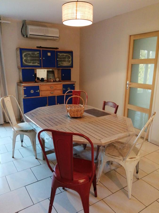 Maison De Vacances Pour 6 Personnes Au Coeur Du Gers Lectoure Exteriör bild