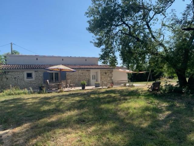 Maison De Vacances Pour 6 Personnes Au Coeur Du Gers Lectoure Exteriör bild